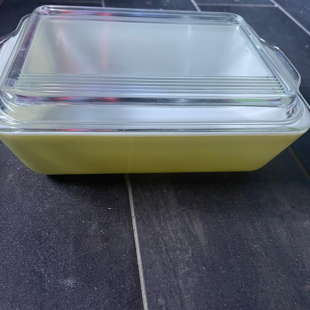 Vintage Pyrex Glass Dish with Lid